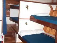 سفينة سياحية للبيع