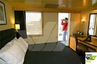 سفينة سياحية للبيع