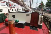 فندق عائم للبيع