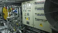 قارب طاقم للبيع
