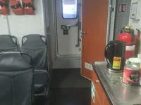 قارب طاقم للبيع