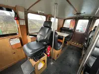 قارب طيار للبيع