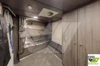 سفينة بحثية للبيع