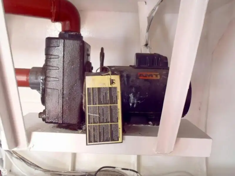 سفينة سحب للبيع