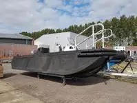 قارب مطاطي صلب للبيع