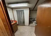 قارب طاقم للبيع