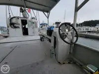 قارب نجاة للبيع