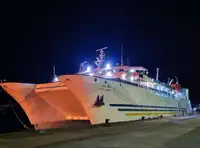 سفينة نقل بضائع بالمركبات (Ro-Ro) للبيع