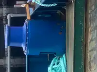 قوارب العمل للبيع