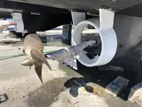 قوارب العمل للبيع