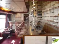 سفينة سياحية للبيع
