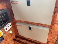 قارب طيار للبيع