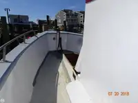 قاطعة للبيع