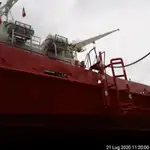 قارب طاقم للبيع