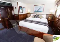 سفينة سياحية للبيع