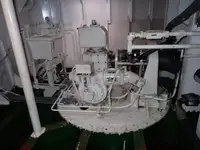 قوارب العمل للبيع