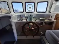 سفينة سحب للبيع