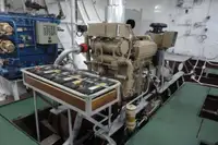 سفينة نقل بضائع بالمركبات (Ro-Ro) للبيع