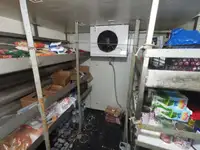 سفينة إمداد للبيع