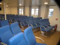 سفينة عبّارة للبيع