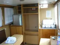 زورق دورية للبيع