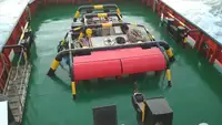 زورق السحب للبيع