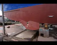 قارب مزدوج الهيكل للبيع