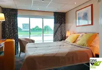 سفينة سياحية للبيع