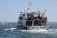 سفينة عبّارة للبيع