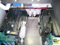 قوارب العمل للبيع