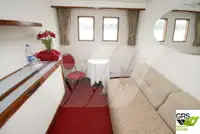 سفينة سياحية للبيع
