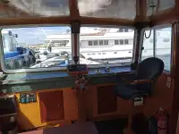 زوارق العمل للبيع