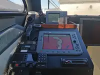 قارب مطاطي صلب للبيع