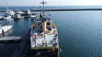 قوارب العمل للبيع