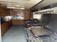 سفينة سحب للبيع