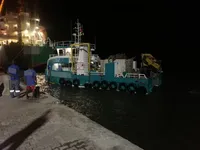 قوارب العمل للبيع