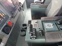 قوارب العمل للبيع