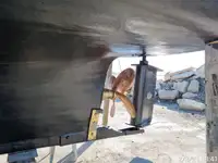 قوارب العمل للبيع