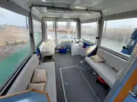 سفينة عبّارة للبيع