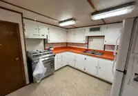 قارب طاقم للبيع