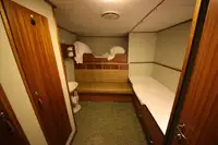 سفينة نقل بضائع بالمركبات (Ro-Ro) للبيع