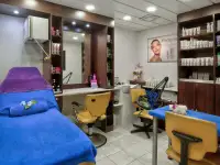 سفينة سياحية للبيع