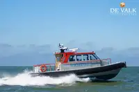 قارب طاقم للبيع