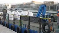 قوارب العمل للبيع