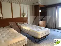 سفينة سياحية للبيع