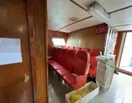 قارب طاقم للبيع