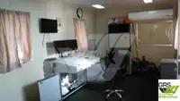 قوارب العمل للبيع