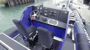 قارب مطاطي صلب للبيع