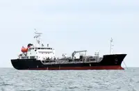 Oil/Chemical tanker للبيع