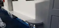 قارب مزدوج الهيكل للبيع